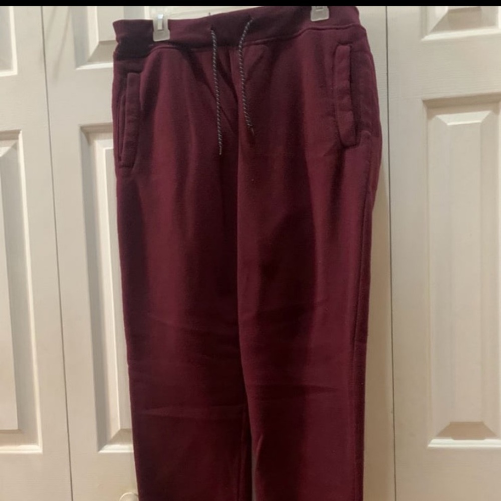 “WTO2” Men’s Wine Color Long Fleece Pants. Size:,XL.